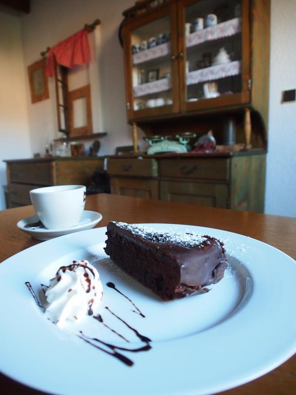 Penzion A Restaurace U Hroznu Velke Bilovice ภายนอก รูปภาพ